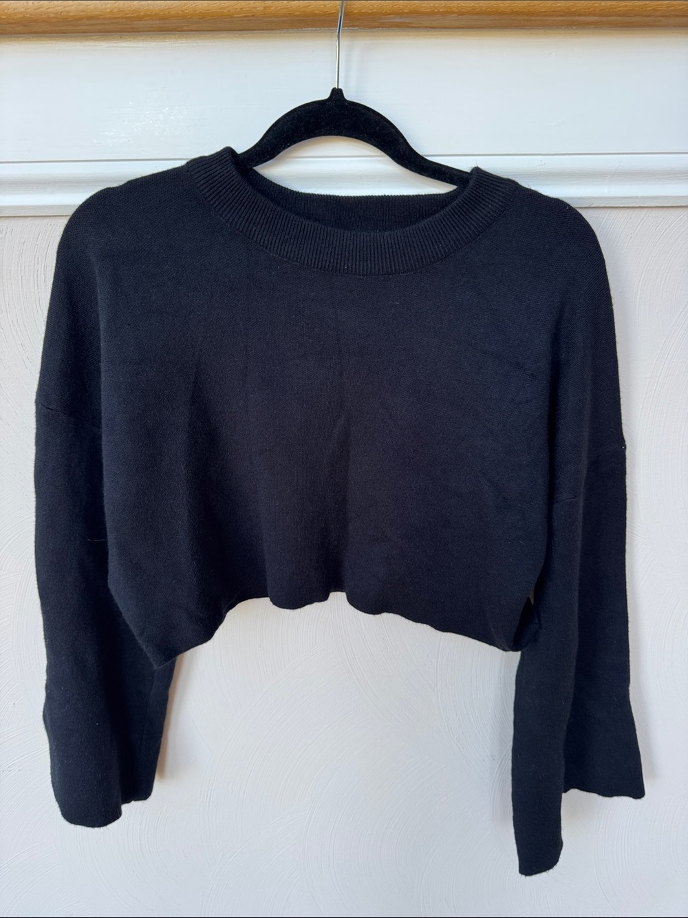 Princess Polly Black Cropped Crewneck Sweatshirt